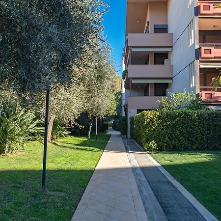 H11 Giada Piscina - Tennis - Parcheggio San Remo